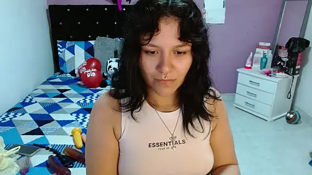 Snapshot of soniafuckboobs chatting on March 14, 2025, 7:44 pm soniafuckboobs online show from March 14, 2025, 7:44 pm