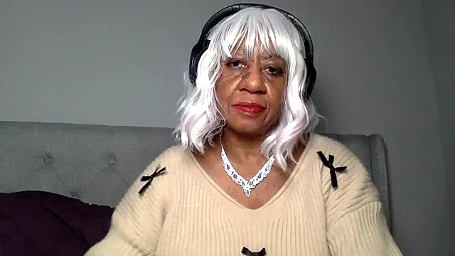 Snapshot of BreanaDivine chatting on January 9, 2025, 4:08 am BreanaDivine online show from January 9, 2025, 4:08 am