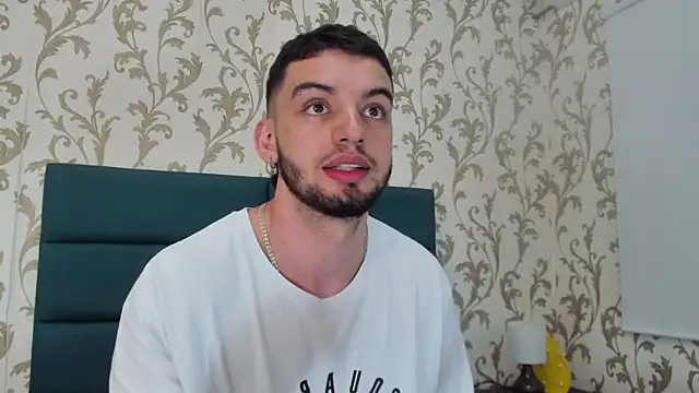 Michael magno online show from December 12, 2024, 10:20 pm