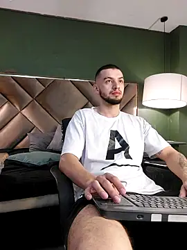 Michael magno online show from January 7, 2026, 3:42 am