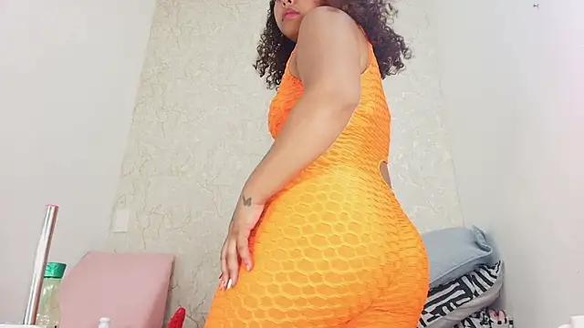 Snapshot of sofi_balvin chatting on September 26, 2025, 7:18 pm sofi balvin online show from September 26, 2025, 7:18 pm