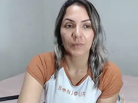 Chantal hott online show from January 15, 2025, 2:27 am