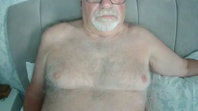 Snapshot of easyman4u2 chatting on June 29, 2026, 4:52 am easyman4u2 online show from June 29, 2026, 4:52 am
