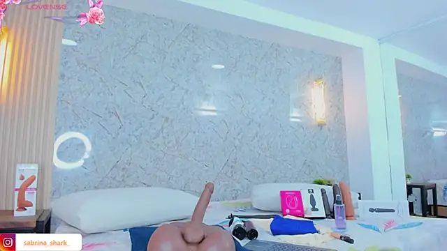 sabrina shark  online show from November 19, 2025, 3:17 am