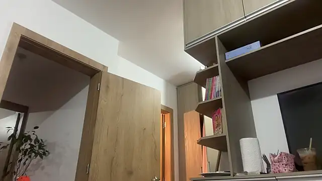 ChocolateCakeQueen online show from October 20, 2025, 11:16 pm