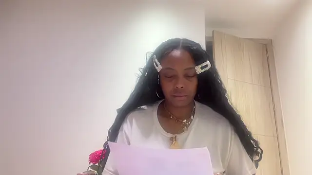 ChocolateCakeQueen online show from April 24, 2026, 4:59 am