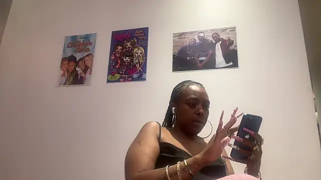 ChocolateCakeQueen online show from May 23, 2026, 1:22 am