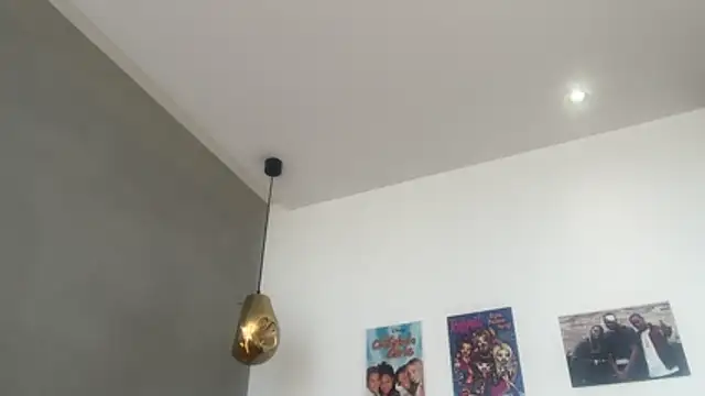ChocolateCakeQueen online show from May 25, 2026, 4:24 pm