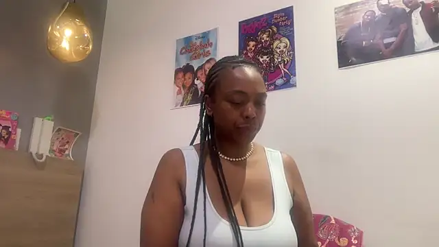 ChocolateCakeQueen online show from May 28, 2026, 1:25 am