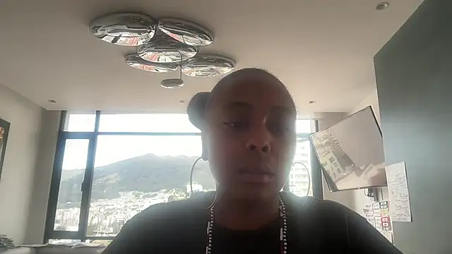 ChocolateCakeQueen online show from July 1, 2026, 3:12 pm