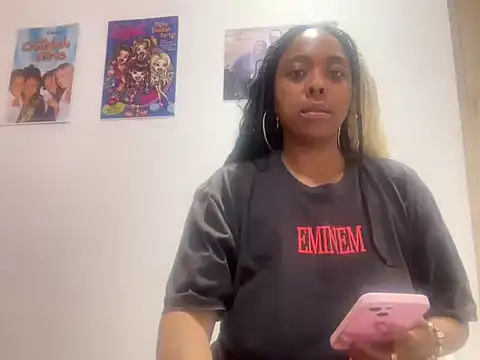 ChocolateCakeQueen online show from July 14, 2026, 1:52 am