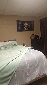 Snapshot of katsmeow710 chatting on November 22, 2025, 4:17 pm katsmeow710 online show from November 22, 2025, 4:17 pm