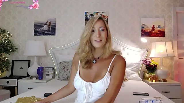IreneHope online show from July 29, 2026, 8:56 am