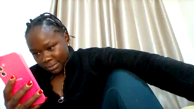 Snapshot of sexy_cutelips chatting on June 11, 2026, 6:39 pm sexy cutelips online show from June 11, 2026, 6:39 pm