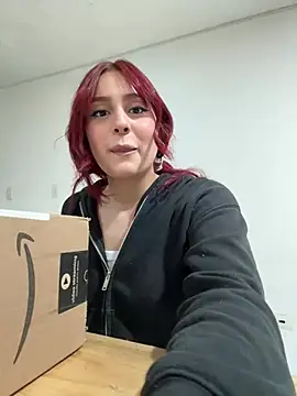 Snapshot of HazzelGray chatting on December 17, 2024, 10:32 pm HazzelGray online show from December 17, 2024, 10:32 pm