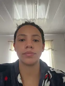 hannahb-e online show from December 2, 2025, 1:39 pm