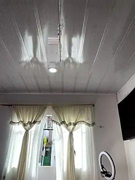 hannahb-e online show from January 9, 2026, 1:58 pm