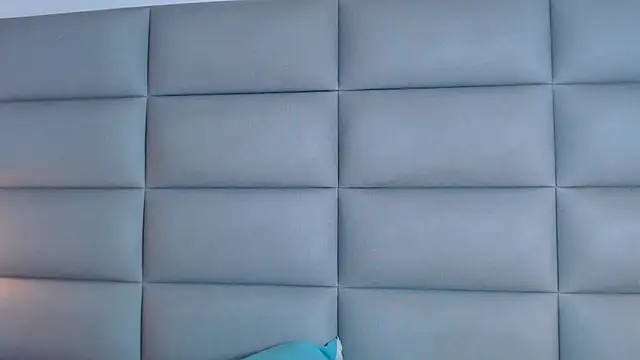 Snapshot of emily_brontee_ chatting on February 1, 2025, 1:30 pm emily brontee online show from February 1, 2025, 1:30 pm