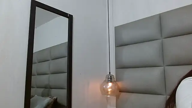 Snapshot of emily_brontee_ chatting on September 23, 2025, 12:41 pm emily brontee online show from September 23, 2025, 12:41 pm