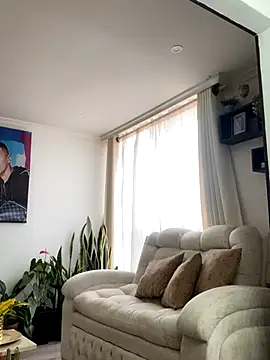 ebonnygoods online show from October 15, 2025, 9:26 pm