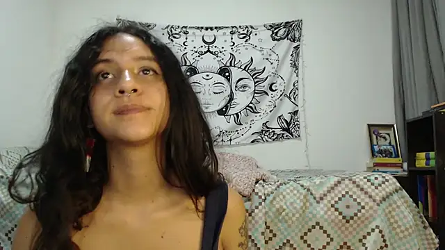 Snapshot of AlinaWoolf_ chatting on February 2, 2025, 9:51 am AlinaWoolf online show from February 2, 2025, 9:51 am