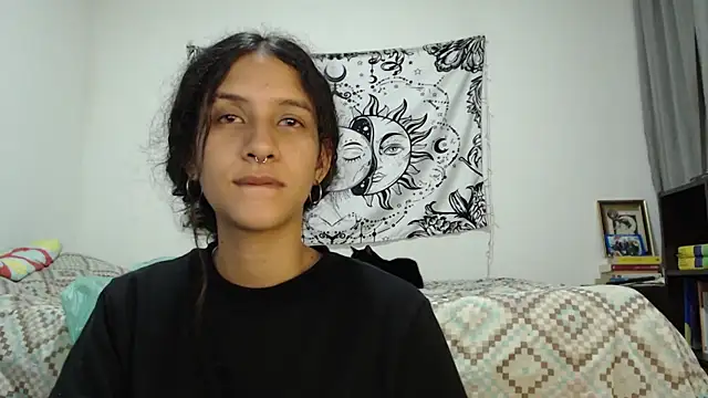 Snapshot of AlinaWoolf_ chatting on March 6, 2025, 4:30 am AlinaWoolf online show from March 6, 2025, 4:30 am