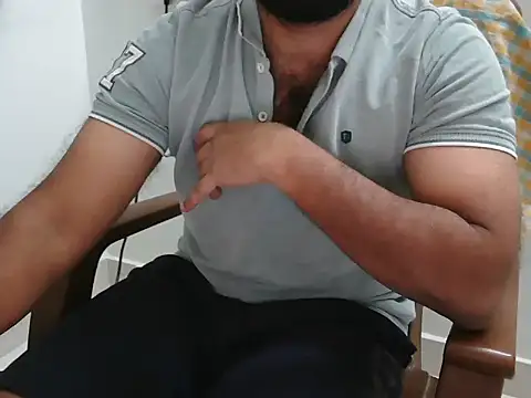 Snapshot of Tamil_Boy28 chatting on February 24, 2025, 1:53 pm Tamil Boy28 online show from February 24, 2025, 1:53 pm