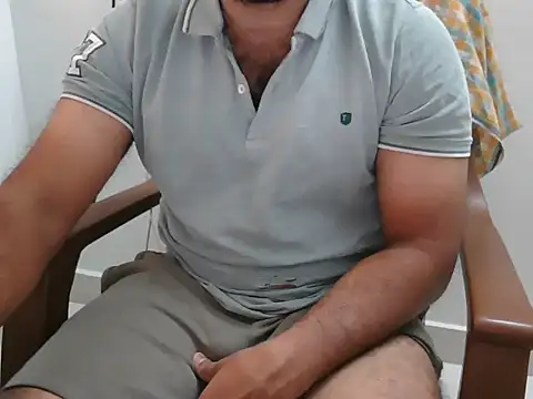 Snapshot of Tamil_Boy28 chatting on March 3, 2025, 3:52 am Tamil Boy28 online show from March 3, 2025, 3:52 am