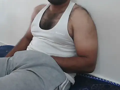 Snapshot of Tamil_Boy28 chatting on October 7, 2025, 7:05 am Tamil Boy28 online show from October 7, 2025, 7:05 am