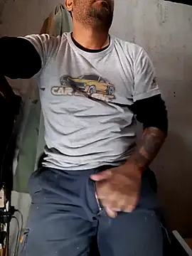 Snapshot of hecwil8 chatting on May 28, 2026, 3:20 pm hecwil8 online show from May 28, 2026, 3:20 pm