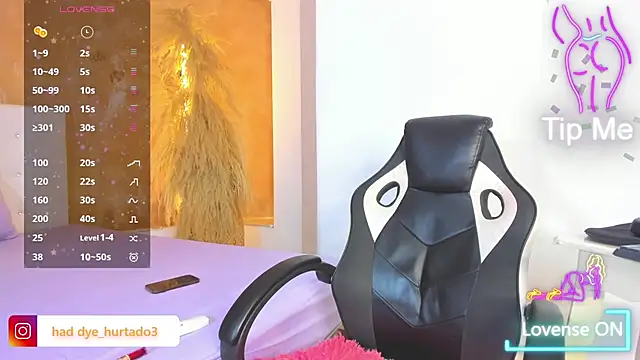 shenielxx online show from March 10, 2026, 3:28 pm