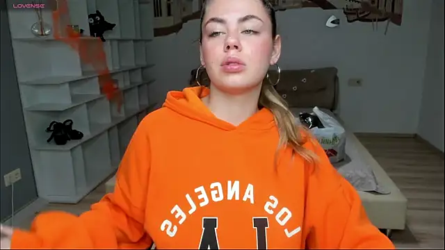 IsabellaBler online show from October 24, 2025, 6:54 am