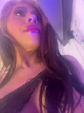 Snapshot of canela_10 chatting on November 21, 2025, 3:16 am canela 10 online show from November 21, 2025, 3:16 am