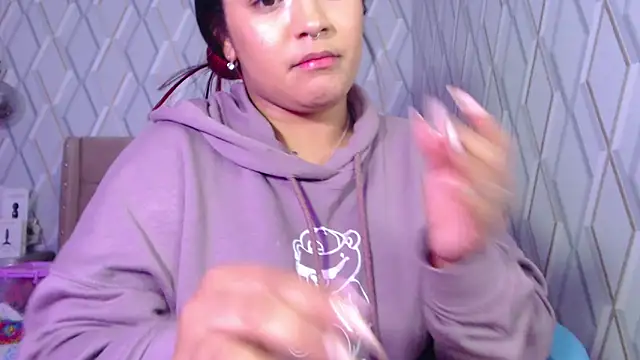 NicolleTaylor online show from March 19, 2025, 10:22 am