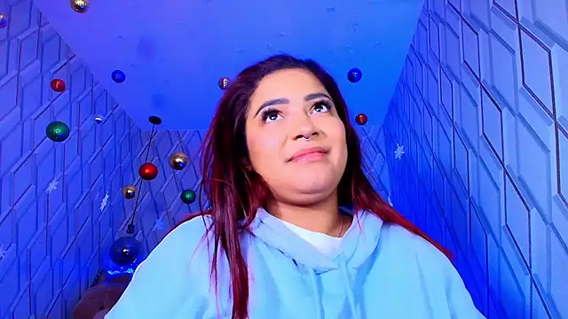 NicolleTaylor online show from December 15, 2025, 4:06 am