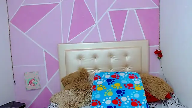 Snapshot of AngeDrty chatting on December 16, 2025, 10:15 pm AngeDrty online show from December 16, 2025, 10:15 pm