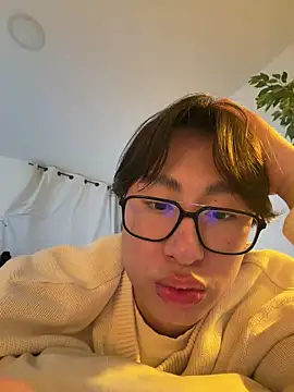 SrLuis18 online show from March 7, 2026, 5:04 am