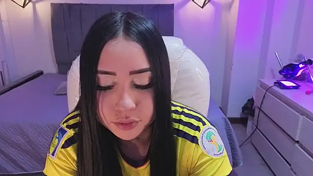Snapshot of iam_sofiia chatting on June 17, 2026, 8:10 pm iam sofiia online show from June 17, 2026, 8:10 pm