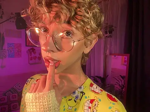 lyamthommpson online show from March 1, 2026, 3:19 am