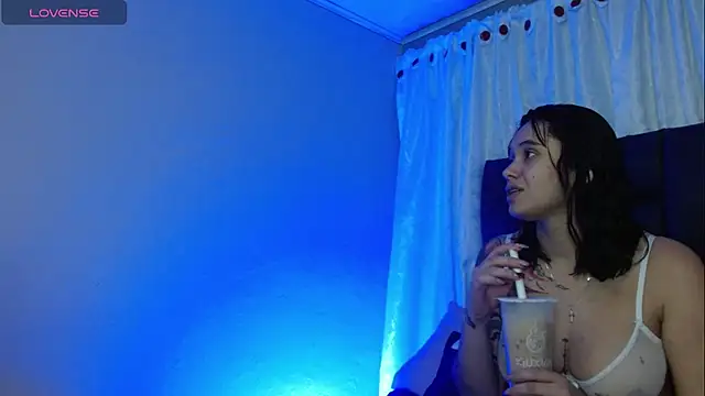 Snapshot of megan_lover chatting on July 7, 2026, 2:36 am megan lover online show from July 7, 2026, 2:36 am