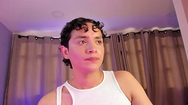 Snapshot of Brann_tadzio chatting on March 3, 2025, 3:31 pm Brann tadzio online show from March 3, 2025, 3:31 pm