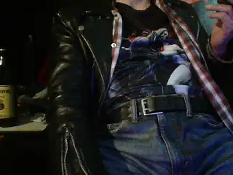 Snapshot of mrdemoncrowly chatting on December 28, 2024, 8:37 am mrdemoncrowly online show from December 28, 2024, 8:37 am