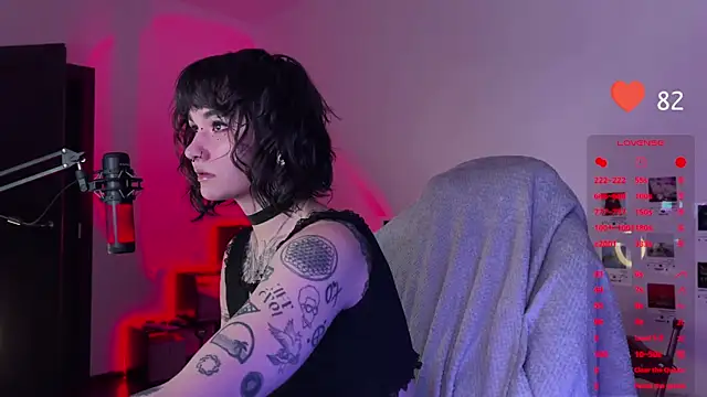 Snapshot of deadlysweet chatting on December 6, 2024, 10:30 pm deadlysweet online show from December 6, 2024, 10:30 pm