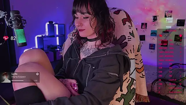 Snapshot of deadlysweet chatting on October 31, 2025, 1:17 am deadlysweet online show from October 31, 2025, 1:17 am