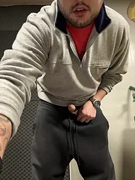 Snapshot of Diegodaddy01 chatting on November 2, 2025, 1:24 pm Diegodaddy01 online show from November 2, 2025, 1:24 pm