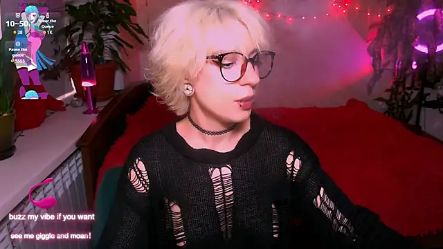 Snapshot of _Moonlight_t chatting on September 19, 2025, 9:00 am Moonlight t online show from September 19, 2025, 9:00 am