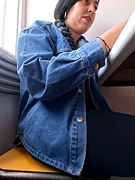 Snapshot of Emily_Wane chatting on May 25, 2026, 5:52 pm Emily Wane online show from May 25, 2026, 5:52 pm