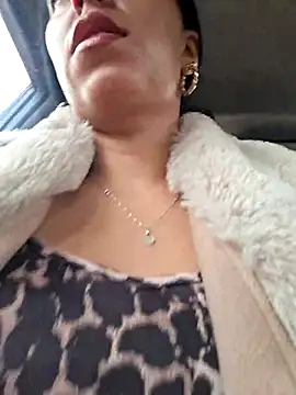Snapshot of Emily_Wane chatting on June 18, 2026, 4:33 pm Emily Wane online show from June 18, 2026, 4:33 pm