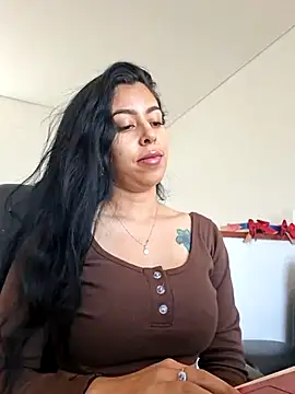 Snapshot of Emily_Wane chatting on June 23, 2026, 3:10 pm Emily Wane online show from June 23, 2026, 3:10 pm