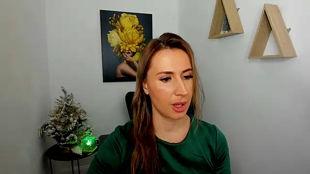 PassionGlow online show from December 3, 2025, 10:13 am